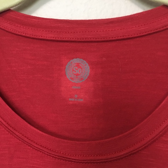 Red front tie basic tee. ❤️🥀 - Picture 4 of 6